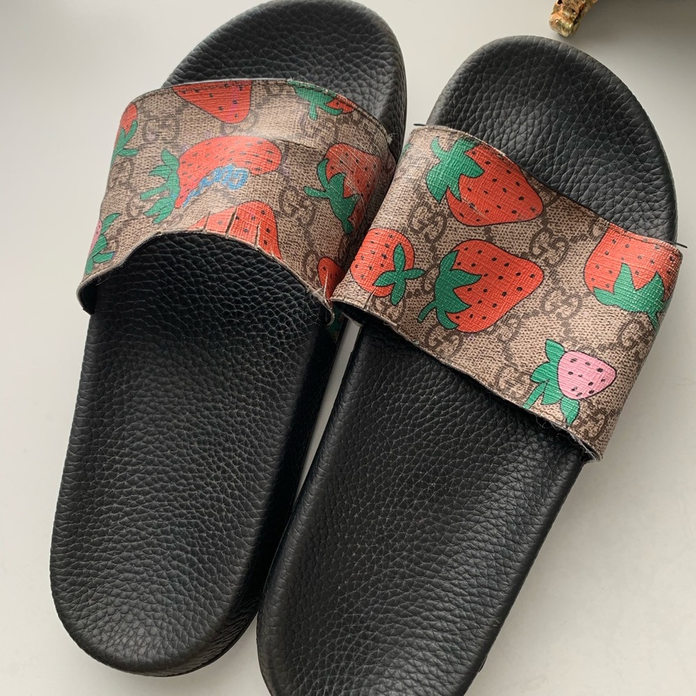 Gucci slides